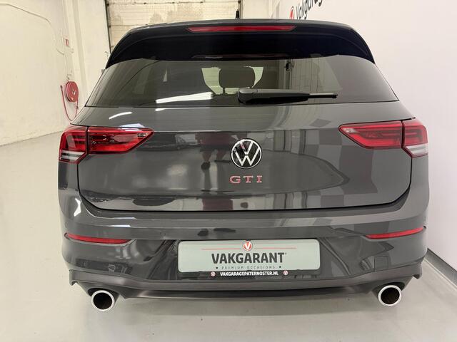 Volkswagen GOLF 2.0 TSI GTI 19'' LMV / Carplay / PDC / Bovag garantie
