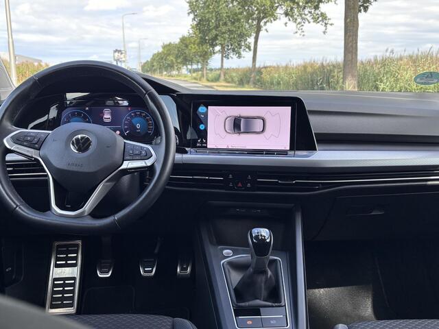 Volkswagen GOLF 1.5 TSI Active | Apple CarPlay/Android Auto | Stuur/Stoelverwarming | PDC | Adaptieve Cruise Control | Standkachel | Climate Control | Garantie tot 2028 | IQ Light | Discover Pro | DAB |