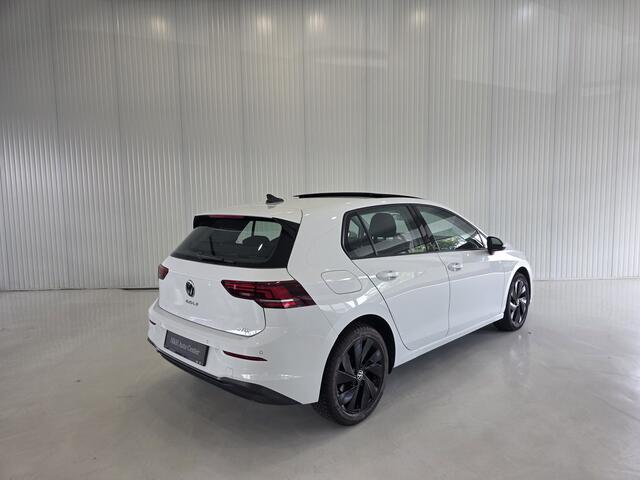 Volkswagen GOLF 1.5 eTSI Life Edition |Fabrieksgarantie|Carplay|Panorama|