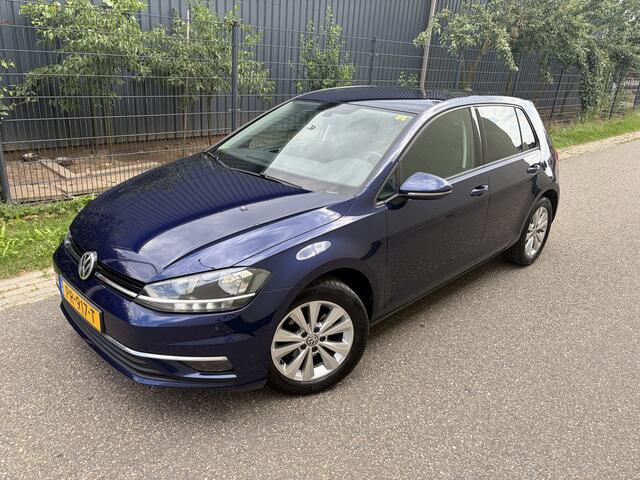Volkswagen GOLF 1.0 TSI Comfortline / 5-DEURS / NAVI / CARPLAY / CRUISE
