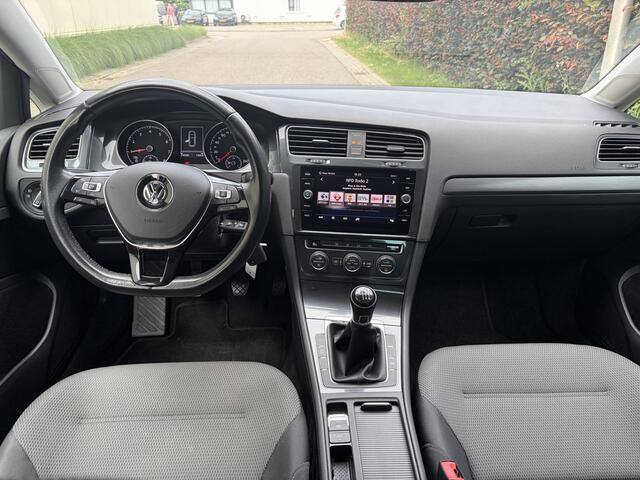 Volkswagen GOLF 1.0 TSI Comfortline / 5-DEURS / NAVI / CARPLAY / CRUISE