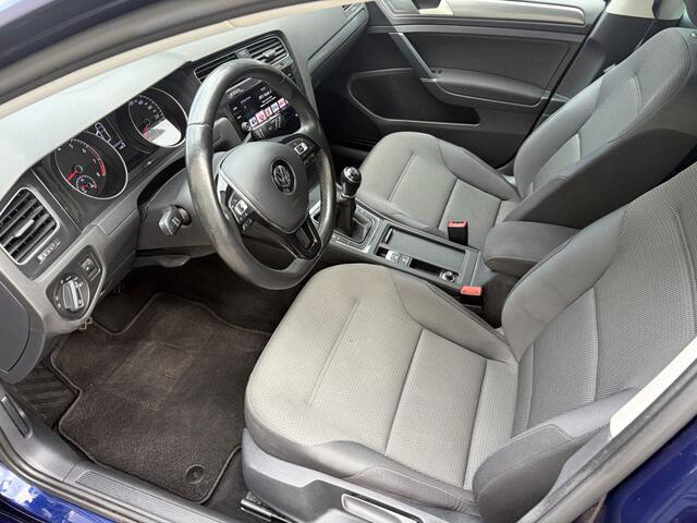 Volkswagen GOLF 1.0 TSI Comfortline / 5-DEURS / NAVI / CARPLAY / CRUISE
