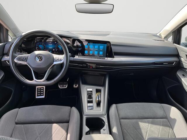 Volkswagen GOLF 1.5 eTSI Style | 150Pk | Automaat | Trekhaak | A-Camera | ACC |