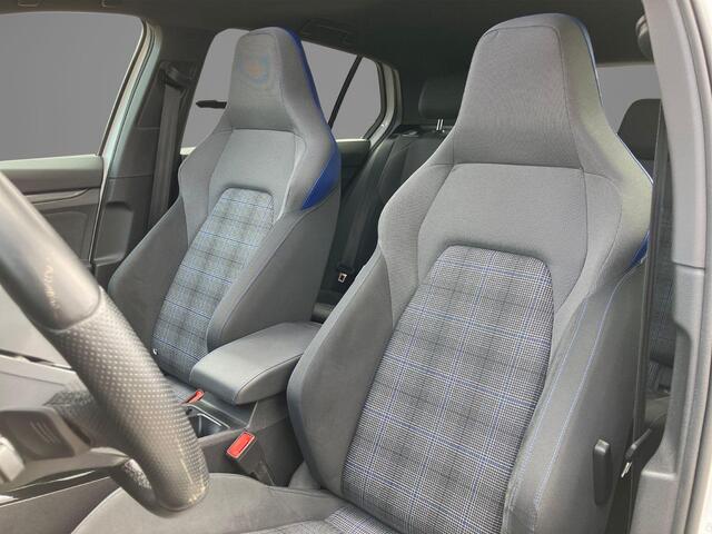 Volkswagen GOLF 1.4eHybrid 180kW/245PK GTE · Panoramadak · Navigatie · Apple/Android Car Play