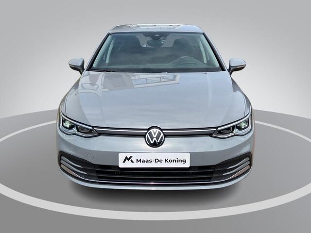 Volkswagen GOLF 1.5TSI/150PK Active · Navigatie · Camera + Parkeersensoren · Apple/Android · Garantie t/m 06-02-2028 of 100000km