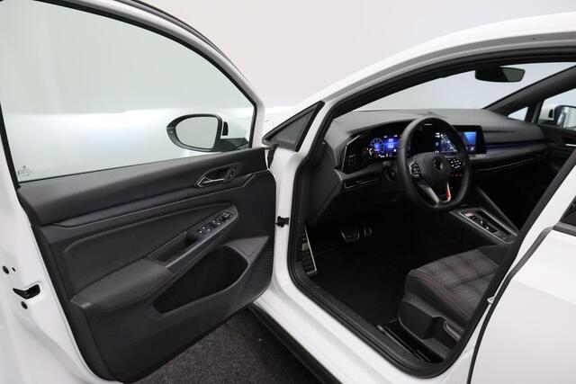 Volkswagen GOLF 2.0 TSI GTI 2022 | Airco | Stoel & Stuurverwarming | Navigatie | Carplay | Achteruitrij Camera | Adaptive Cruise Control | Elektrische Ramen | 2 Sleutels