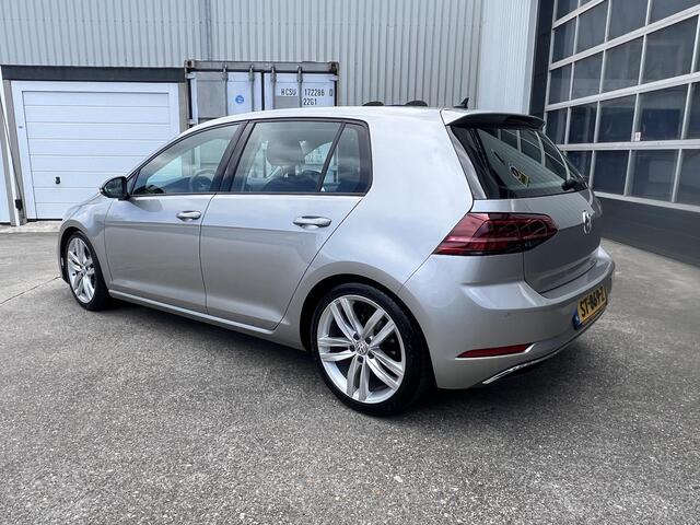Volkswagen GOLF 1.0 TSI Comfortline Business Stoelverwarming PDC NAVI LED