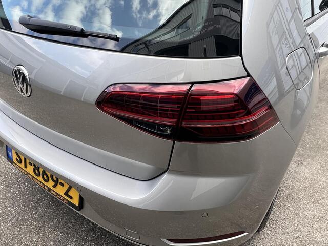 Volkswagen GOLF 1.0 TSI Comfortline Business Stoelverwarming PDC NAVI LED