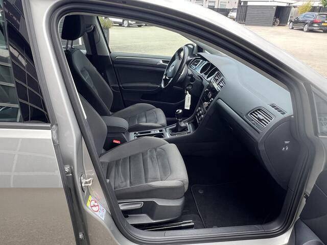 Volkswagen GOLF 1.0 TSI Comfortline Business Stoelverwarming PDC NAVI LED