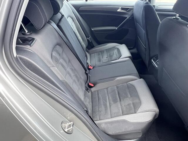 Volkswagen GOLF 1.0 TSI Comfortline Business Stoelverwarming PDC NAVI LED
