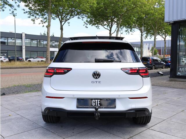 Volkswagen GOLF GTE 1.5 eHybrid 272PK | Panodak | Leer | Black Style | Garantie 2030 | Head-up | Stoel Ventilatie | Memory | 19"Inch |