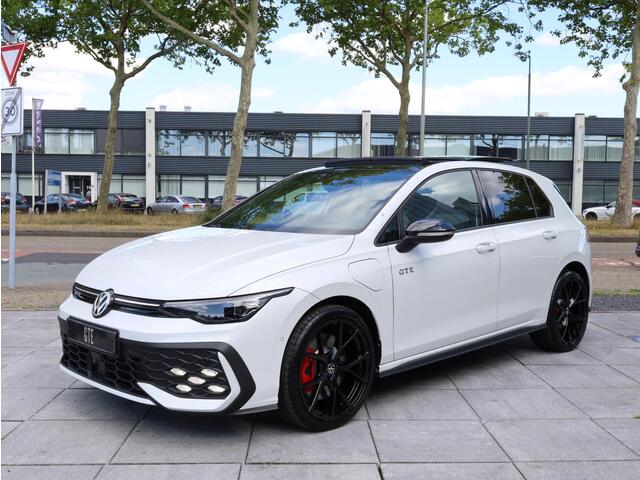 Volkswagen GOLF GTE 1.5 eHybrid 272PK | Panodak | Leer | Black Style | Garantie 2030 | Head-up | Stoel Ventilatie | Memory | 19"Inch |
