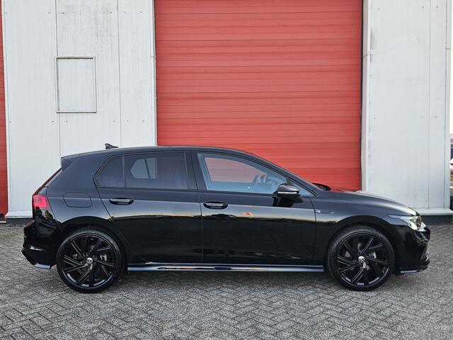 Volkswagen GOLF 1.5 eTSI R-Line Business | IQ Light | H/K | Elek. trekhaak Rijklaar inclusief 1 jaar BOVAG garantie!