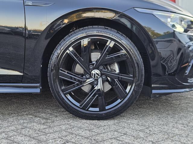 Volkswagen GOLF 1.5 eTSI R-Line Business | IQ Light | H/K | Elek. trekhaak Rijklaar inclusief 1 jaar BOVAG garantie!