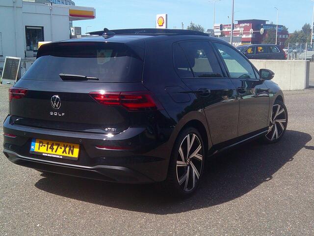 Volkswagen GOLF 1.5 eTSI R-Line Business Automaat Staat in Hardenberg