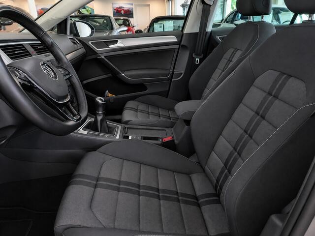 Volkswagen GOLF 1.0 TSI Connected Series Airco, Cruise Control, Stuurbekrachtiging