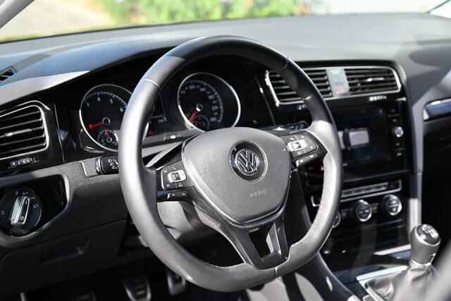 Volkswagen GOLF Sportline Sound edition