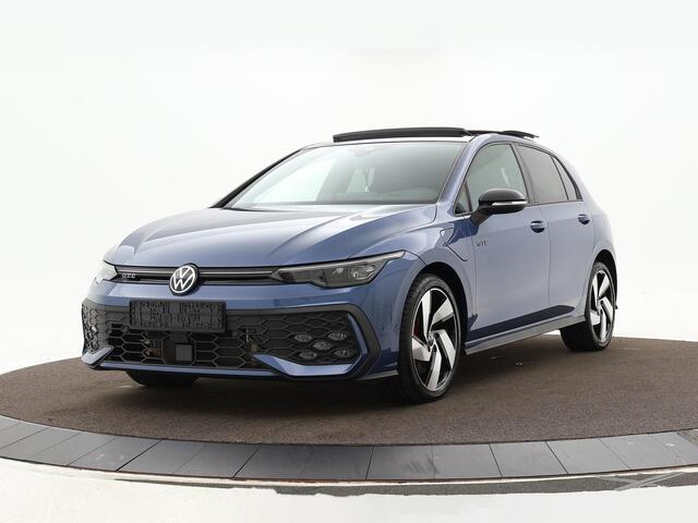 Volkswagen GOLF 1.5 eHybrid GTE · Panoramadak · Camera · Inklap. Trekhaak · Matrix LED · Head-Up Display · Dynamic Chassis Control · Garantie t/m 17-07-2030 of 100.000km