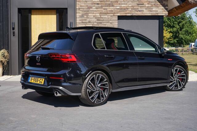 Volkswagen GOLF 8 GTI Pano/HarmannKardon/Memory/Stoelventilatie/Camera/IQlight