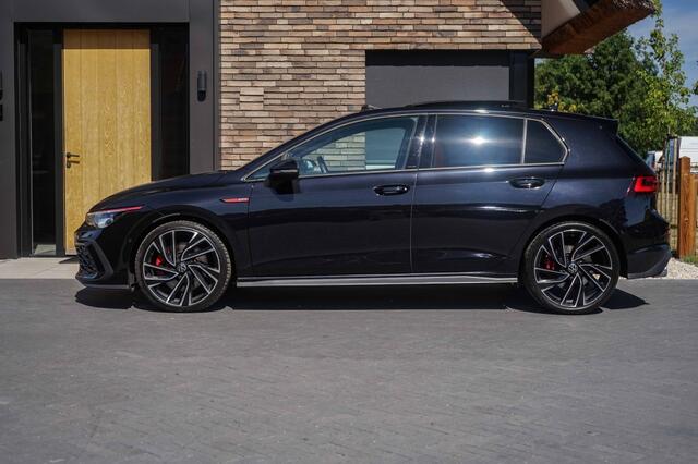 Volkswagen GOLF 8 GTI Pano/HarmannKardon/Memory/Stoelventilatie/Camera/IQlight