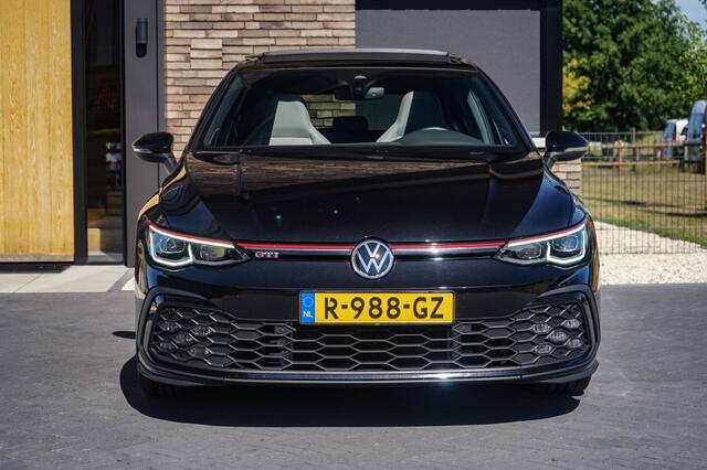 Volkswagen GOLF 8 GTI Pano/HarmannKardon/Memory/Stoelventilatie/Camera/IQlight
