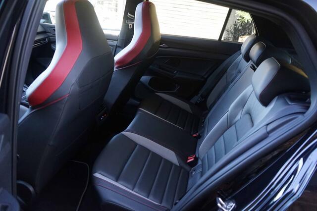 Volkswagen GOLF 8 GTI Pano/HarmannKardon/Memory/Stoelventilatie/Camera/IQlight