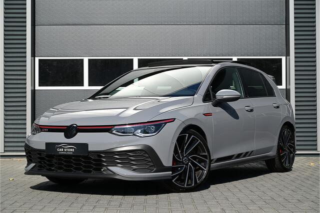 Volkswagen GOLF 2.0 TSI GTI CLUBSPORT 300 PK / PANO / IQ LIGHT / HARMAN KARDON / HEAD UP DISPLAY / MOONSTONE GREY