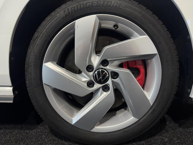 Volkswagen GOLF 1.5 eHybrid GTE | Stoel/stuurverwarming | HUD | Camera | Ad. Cruise |