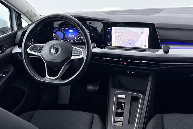 Volkswagen GOLF 2.0 TDI Style (DIGITALE COCKPIT, SFEERVERLICHTING, NAVIGATIE, CRUISE ADAPTIEF, STUURVERWAR