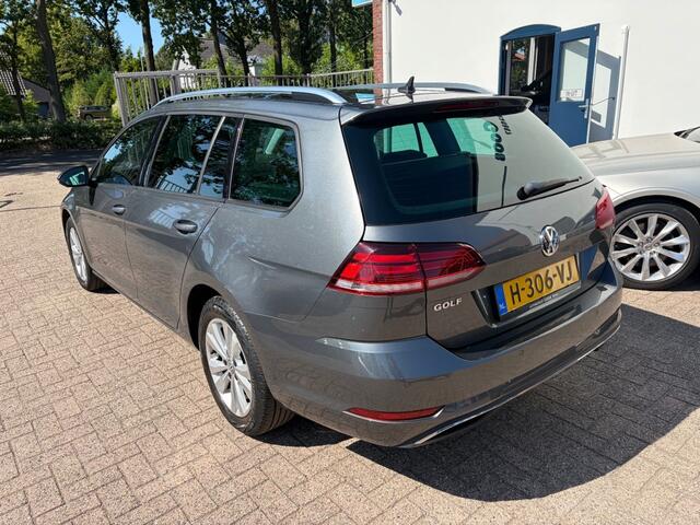 Volkswagen GOLF 1.0 TSI Comfortline Business Adapt. Cruise