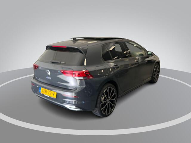 Volkswagen GOLF 1.4 245pk DSG eHybrid GTE · Panoramadak · Camera · Apple/Android Car Play · Stoelverwarming · Navigatie · P-Sensoren · Park Assist · 19'' Inch ·