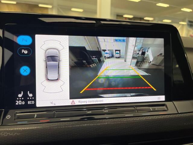 Volkswagen GOLF 1.4 245pk DSG eHybrid GTE · Panoramadak · Camera · Apple/Android Car Play · Stoelverwarming · Navigatie · P-Sensoren · Park Assist · 19'' Inch ·