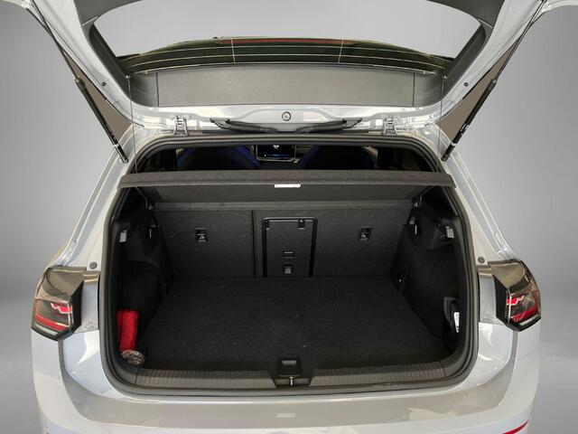Volkswagen GOLF 1.5 eHybrid 272pk DSG GTE · Panoramadak · Camera · Matrix LED · Stuur- & Stoelverwarming · Head-Up Display · Garantie t/m 09-09-2030 of 100.000km