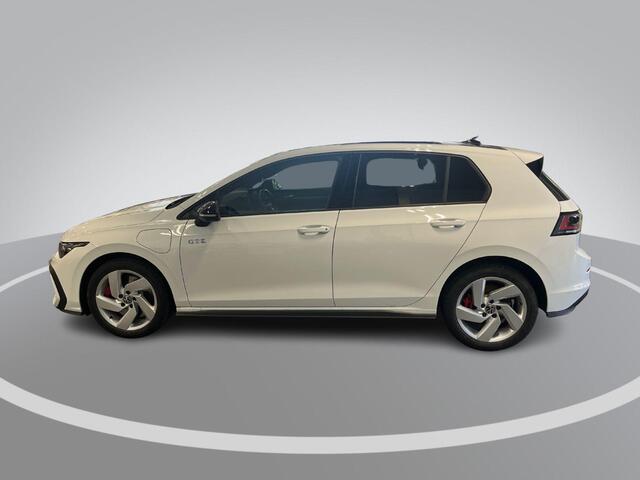 Volkswagen GOLF 1.5 eHybrid 272pk DSG GTE · Panoramadak · 360 Camera · Head-Up Display · Matrix LED · Optiekpakket Zwart · Dodehoeksensor · Garantie t/m 10-11-2030 of 100.000km