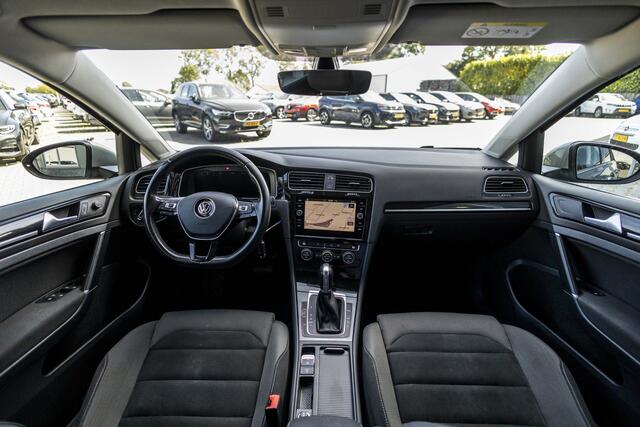 Volkswagen GOLF 1.4 TSI Highline Business | DSG | Virtual | ACC | Carplay