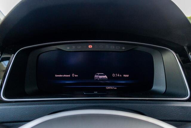 Volkswagen GOLF 1.4 TSI Highline Business | DSG | Virtual | ACC | Carplay