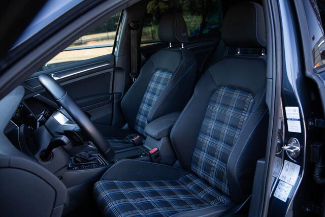 Volkswagen GOLF 1.4 eHybrid GTE , Virtual Cockpit, Adap. Cruise, Carplay