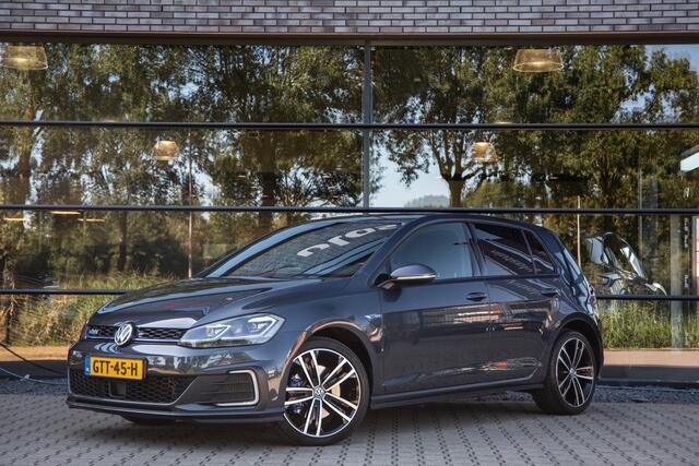Volkswagen GOLF 1.4 eHybrid GTE , Virtual Cockpit, Adap. Cruise, Carplay