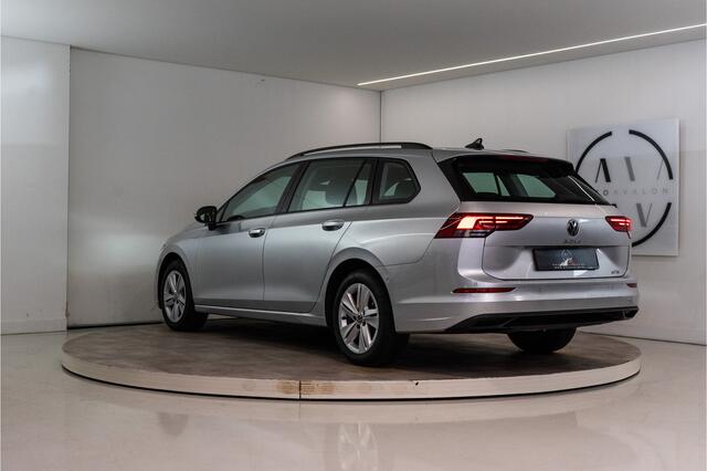 Volkswagen GOLF Variant 1.0 eTSI Life 111PK | Sfeer | Carplay | Dodehoek&ACC | Stoel&Stuurverw. | Garantie