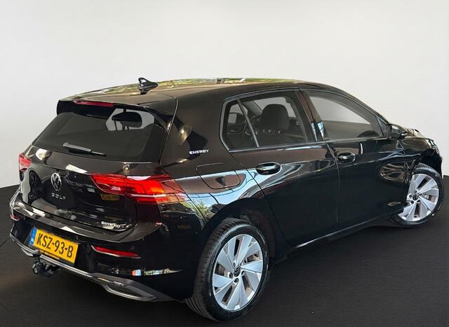 Volkswagen GOLF 1.5 eHybrid 204PK [PHEV] LIFE NAVI/CARPLAY/CAMERA/TREKHAAK