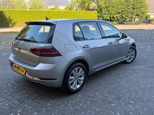 Volkswagen GOLF 1.0 TSI HighLine DAB Stoelvw PDC ACC Massage