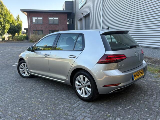 Volkswagen GOLF 1.0 TSI HighLine DAB Stoelvw PDC ACC Massage