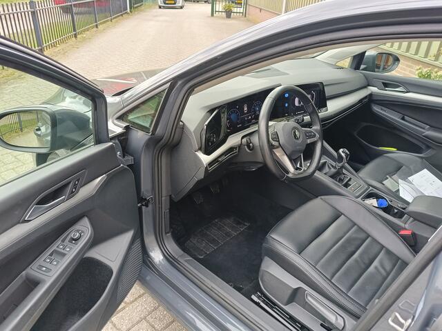 Volkswagen GOLF Variant 1.0 TSI Life | Airco | Leer | Adaptieve cruis controle | Getint glas | BTW | NAP |