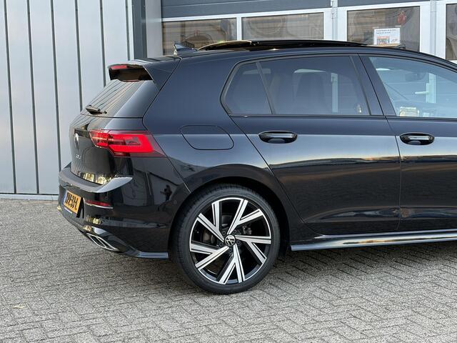 Volkswagen GOLF 1.5 eTSI R-Line | Pano | LED | Stoel verwarming | 3x R-Line | Camera |