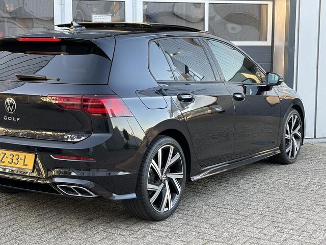 Volkswagen GOLF 1.5 eTSI R-Line | Pano | LED | Stoel verwarming | 3x R-Line | Camera |