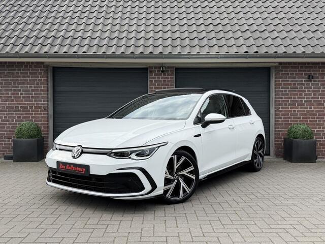 Volkswagen GOLF 1.5 ETSI 150PK R-LINE PANORAMA TREKHAAK CARPLAY