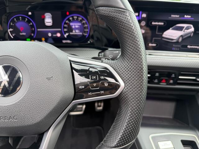 Volkswagen GOLF 1.5 ETSI 150PK R-LINE PANORAMA TREKHAAK CARPLAY