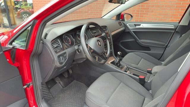 Volkswagen GOLF Variant 1.0 TSI 110PK Trendline Velgen Airco Multimedia