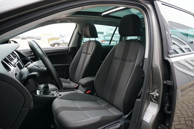 Volkswagen GOLF Variant 1.4 TSI ALLSTAR BMT *96.888 KM!* + PANORAMA | WEGKL. TREKHAAK | STOELVERW. | NAVIGATIE