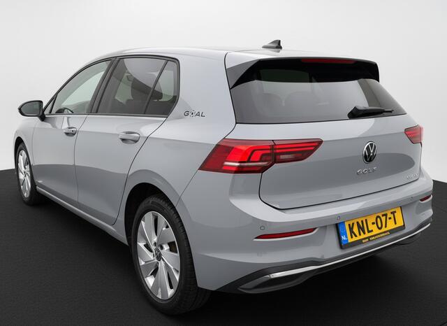 Volkswagen GOLF 1.5 eHybrid 204PK PLUG IN. LIFE CAMERA/NAVI/HEAD-UP/CARPLAY